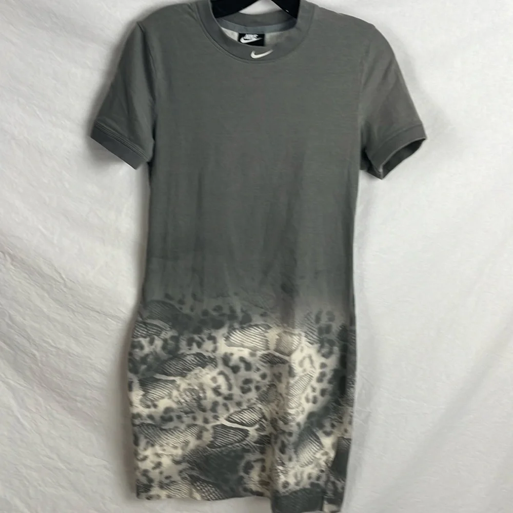 Nike medium leopard fitted dress y2¥ - Picture 2 of 6